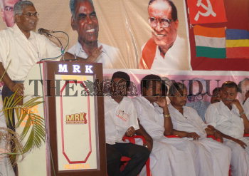 Image Id : 7594754 <span>Date : 2006-04-25 <span>Category : Politics</span>