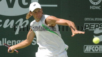 Image Id : 7636130 <span>Date : 2006-04-29 <span>Category : Sport</span>