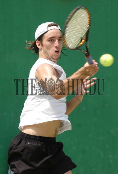 Image Id : 7641420 <span>Date : 2006-04-30 <span>Category : Sport</span>