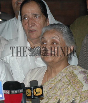 Image Id : 7723462 <span>Date : 2006-05-08 <span>Category : Politics</span>
