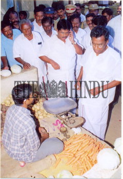 Image Id : 7862435 <span>Date : 2006-05-22 <span>Category : Politics</span>