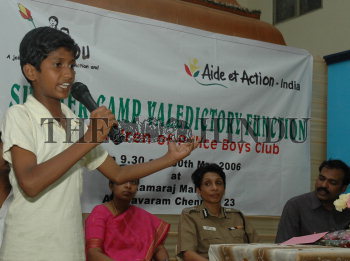 Image Id : 7934904 <span>Date : 2006-05-30 <span>Category : Lifestyle and Leisure</span>