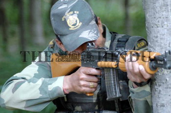 Image Id : 7935429 <span>Date : 2006-05-30 <span>Category : Conflicts War and Peace</span>