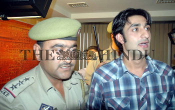 Image Id : 7988567 <span>Date : 2006-06-03 <span>Category : Crime Law and Justice</span>