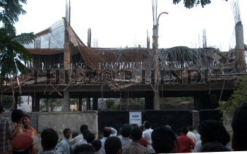 Image Id : 8039742 <span>Date : 2006-06-07 <span>Category : Disaster and Accident</span>