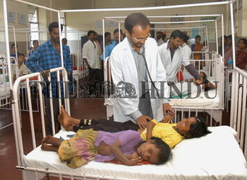 Doctors Attending Children At K R Hospital Mysore After They Were Brought From Doora Village The Hindu Images