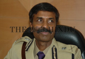 Image Id : 8217589 <span>Date : 2006-06-21 <span>Category : Crime Law and Justice</span>