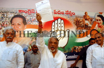 Image Id : 8255046 <span>Date : 2006-06-24 <span>Category : Politics</span>