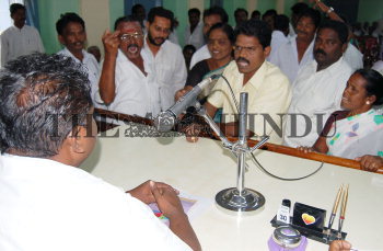 Image Id : 8328222 <span>Date : 2006-06-30 <span>Category : Politics</span>
