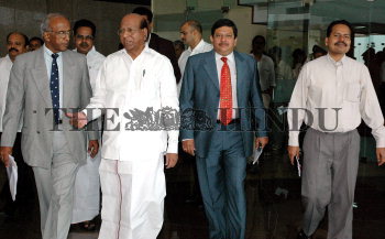 Image Id : 8474546 <span>Date : 2006-07-14 <span>Category : Economy Business and Finance</span>