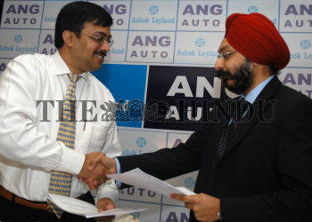 Image Id : 8518787 <span>Date : 2006-07-18 <span>Category : Economy Business and Finance</span>