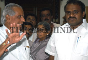 Image Id : 8528579 <span>Date : 2006-07-19 <span>Category : Politics</span>