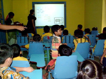 Image Id : 8589958 <span>Date : 2006-07-26 <span>Category : Education</span>
