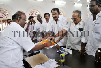 Image Id : 8612417 <span>Date : 2006-07-28 <span>Category : Politics</span>