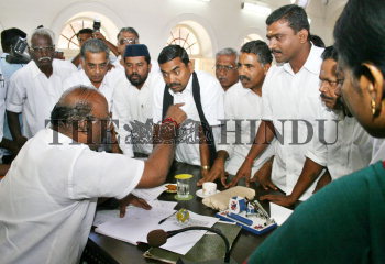 Image Id : 8640327 <span>Date : 2006-07-31 <span>Category : Politics</span>