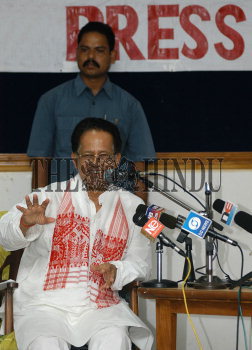 Image Id : 8731918 <span>Date : 2006-08-06 <span>Category : Politics</span>