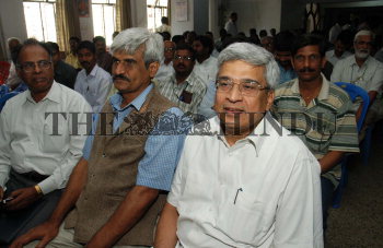 Image Id : 8810314 <span>Date : 2006-08-13 <span>Category : Politics</span>