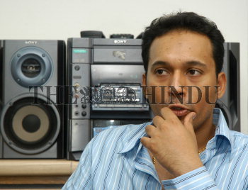 Image Id : 8882956 <span>Date : 2006-08-17 <span>Category : Arts Culture and Entertainment</span>