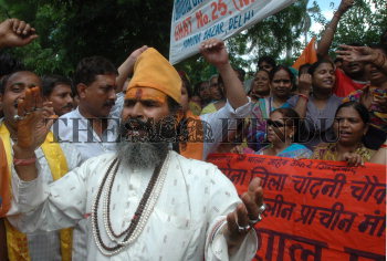 Image Id : 9167989 <span>Date : 2006-08-31 <span>Category : Politics</span>