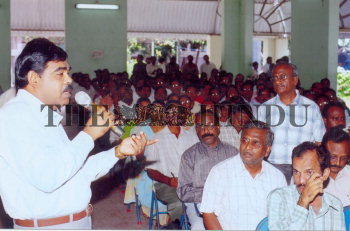 Image Id : 9312680 <span>Date : 2006-09-09 <span>Category : Politics</span>