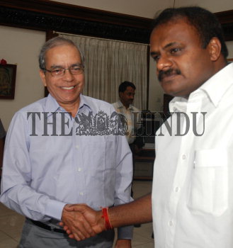 Image Id : 9346917 <span>Date : 2006-09-12 <span>Category : Politics</span>