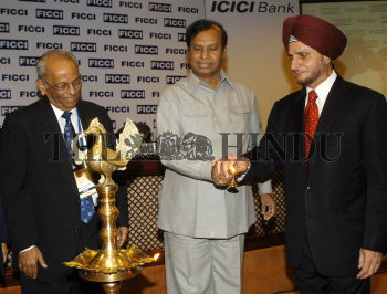 Image Id : 9410203 <span>Date : 2006-09-19 <span>Category : Economy Business and Finance</span>