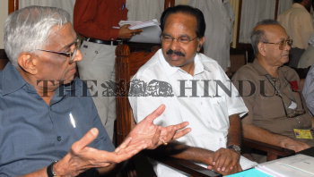 Image Id : 9419735 <span>Date : 2006-09-20 <span>Category : Politics</span>
