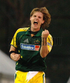 Image Id : 9458937 <span>Date : 2006-09-24 <span>Category : Sport</span>