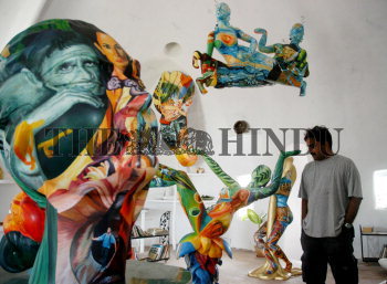 Image Id : 9528934 <span>Date : 2006-09-28 <span>Category : Arts Culture and Entertainment</span>