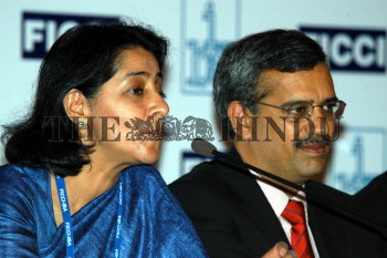 Image Id : 9529685 <span>Date : 2006-09-28 <span>Category : Economy Business and Finance</span>