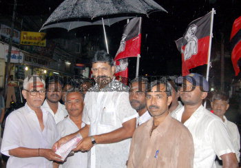 Image Id : 9666915 <span>Date : 2006-10-05 <span>Category : Politics</span>