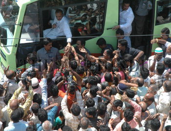 Image Id : 9774305 <span>Date : 2006-10-12 <span>Category : Politics</span>