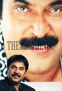 Image Id : 9833172 <span>Date : 2006-10-16 <span>Category : Arts Culture and Entertainment</span>