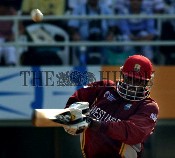Image Id : 10188202 <span>Date : 2006-11-06 <span>Category : Sport</span>