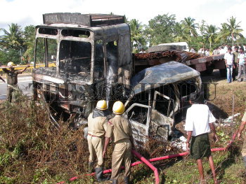 Image Id : 10259280 <span>Date : 2006-11-11 <span>Category : Disaster and Accident</span>
