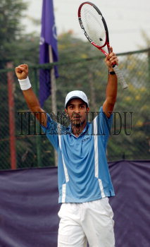 Image Id : 10266107 <span>Date : 2006-11-12 <span>Category : Sport</span>