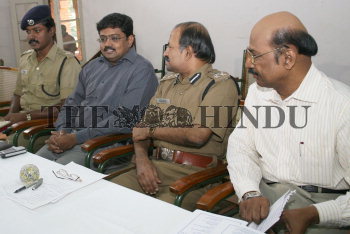 Image Id : 10494000 <span>Date : 2006-11-30 <span>Category : Crime Law and Justice</span>