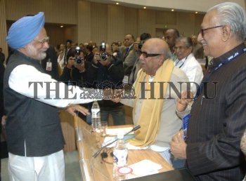 Image Id : 10626183 <span>Date : 2006-12-09 <span>Category : Politics</span>