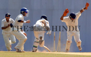 Image Id : 10664836 <span>Date : 2006-12-12 <span>Category : Sport</span>