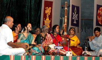 Image Id : 10730972 <span>Date : 2006-12-18 <span>Category : Arts Culture and Entertainment</span>
