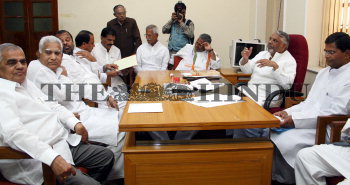 Image Id : 10861695 <span>Date : 2006-12-30 <span>Category : Politics</span>