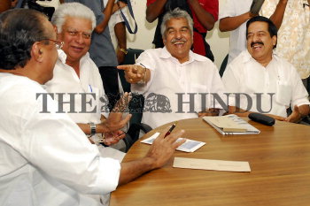Image Id : 10894228 <span>Date : 2007-01-03 <span>Category : Politics</span>
