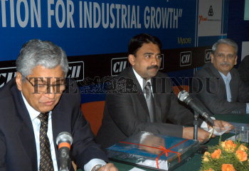 Image Id : 11472725 <span>Date : 2007-02-24 <span>Category : Economy Business and Finance</span>