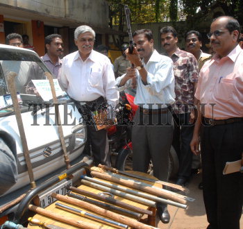 Image Id : 11868837 <span>Date : 2007-04-03 <span>Category : Crime Law and Justice</span>