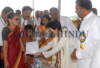 Image Id : 12542429 <span>Date : 2007-05-24 <span>Category : Politics</span>