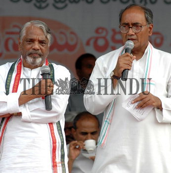 Image Id : 12928072 <span>Date : 2007-06-19 <span>Category : Politics</span>