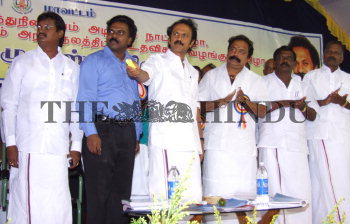 Image Id : 14017263 <span>Date : 2007-08-31 <span>Category : Politics</span>