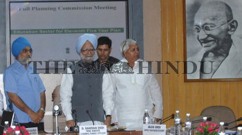 Image Id : 14233716 <span>Date : 2007-09-13 <span>Category : Politics</span>