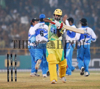 Image Id : 15546477 <span>Date : 2007-11-30 <span>Category : Sport</span>