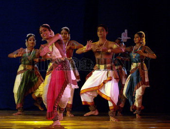 Image Id : 15839567 <span>Date : 2007-12-15 <span>Category : Arts Culture and Entertainment</span>
